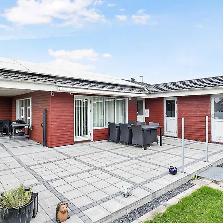 Holiday home In Quiet Surroundings Near The