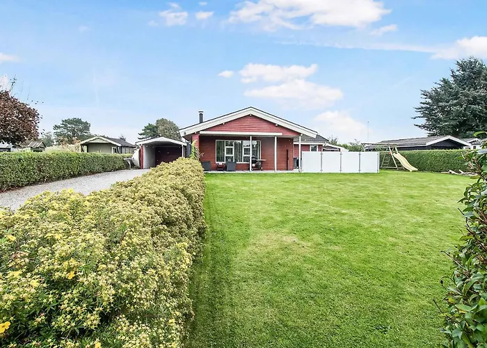 Holiday home In Quiet Surroundings Near The Hejls